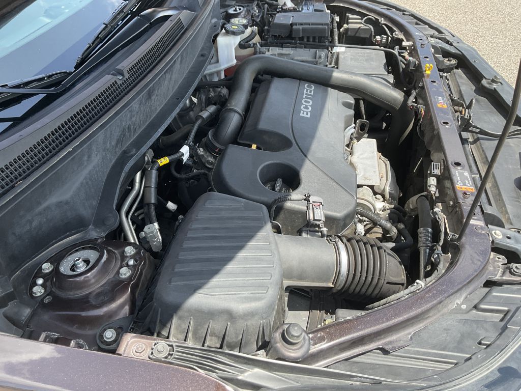 Photo 28 of this CHEVROLET EQUINOX