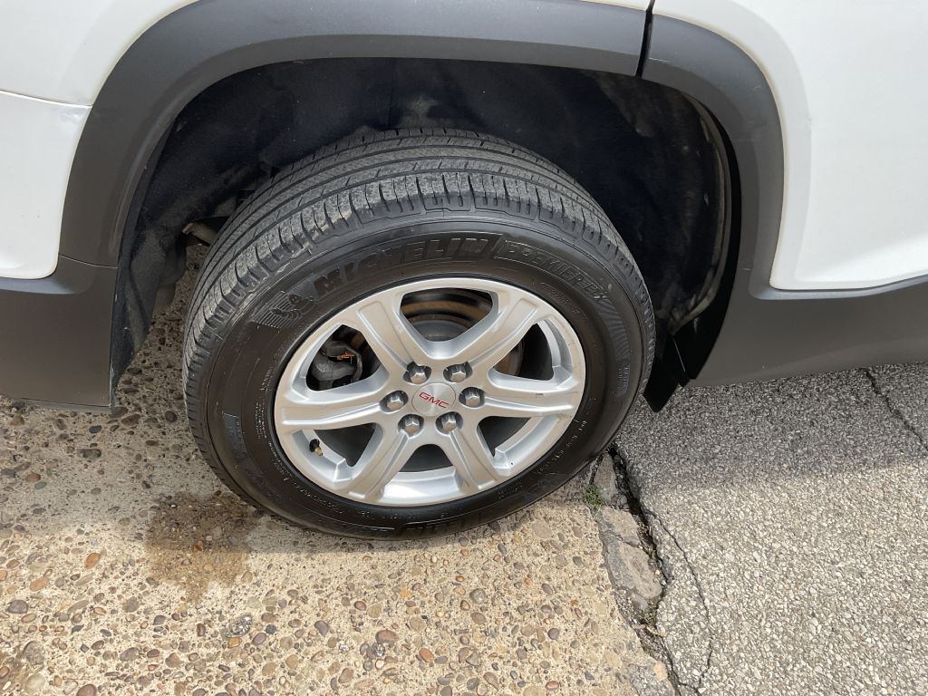 Photo 12 of this GMC ACADIA