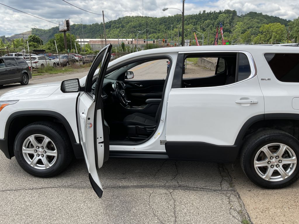 Photo 13 of this GMC ACADIA