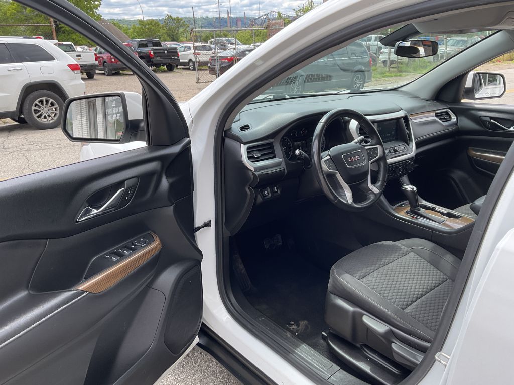 Photo 15 of this GMC ACADIA