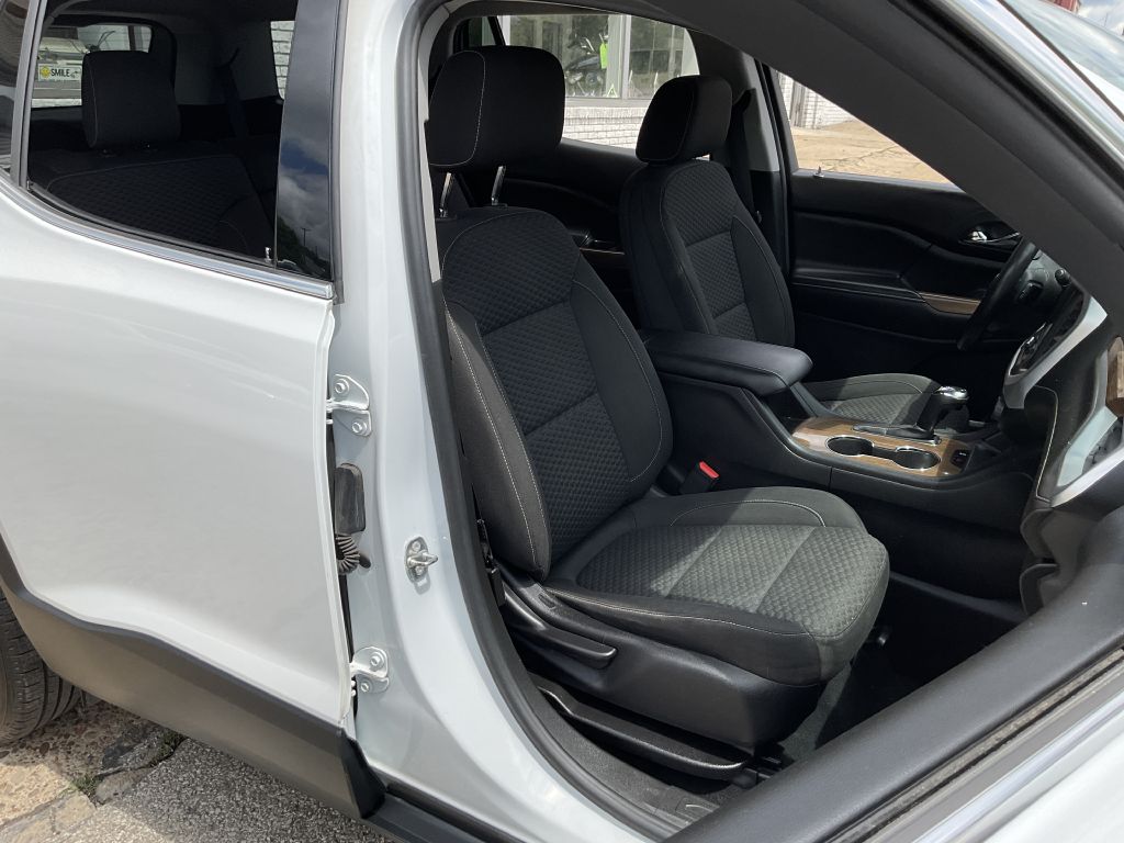 Photo 17 of this GMC ACADIA