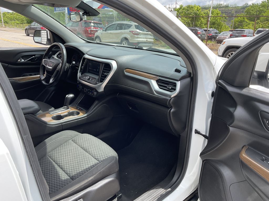 Photo 18 of this GMC ACADIA