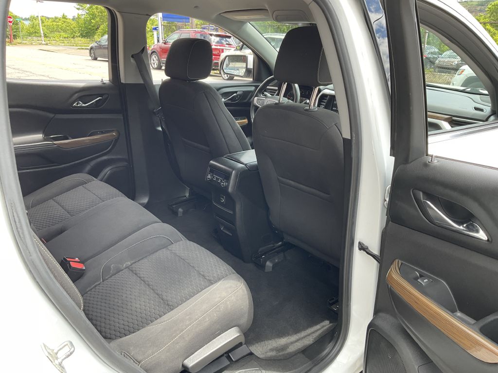 Photo 24 of this GMC ACADIA