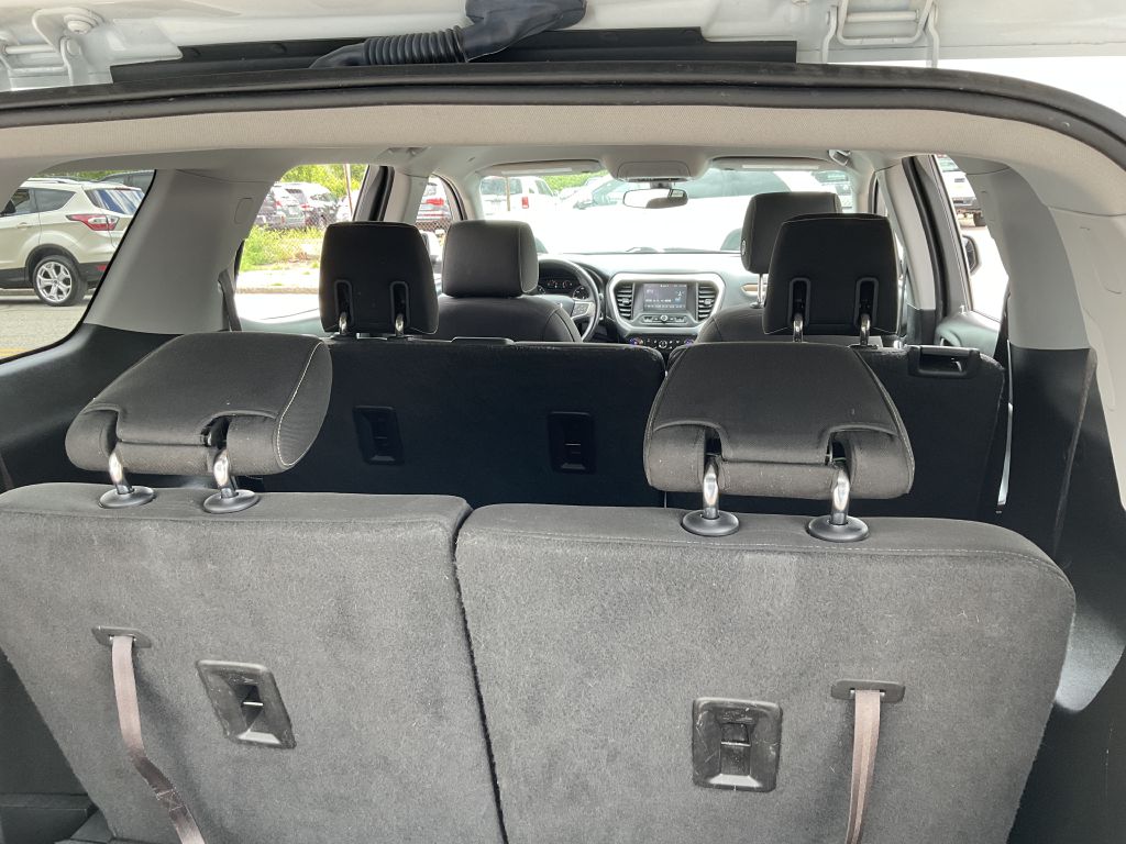 Photo 26 of this GMC ACADIA