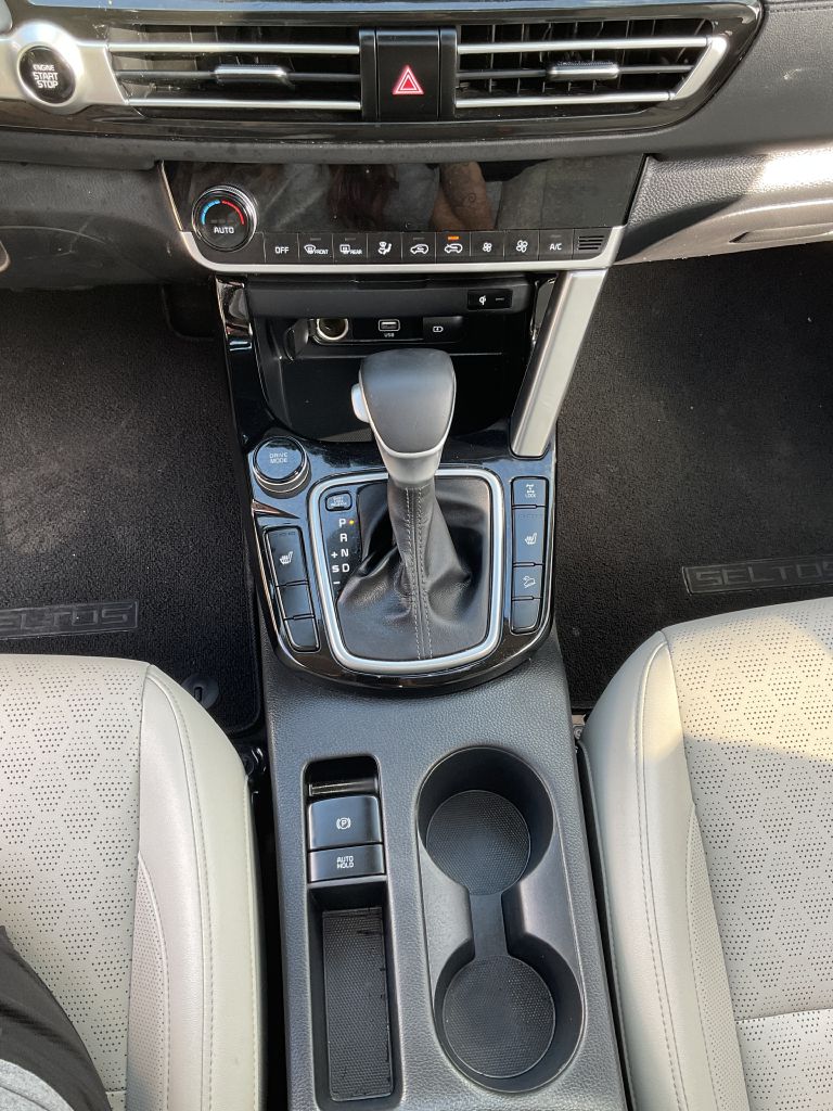 Photo 25 of this KIA SELTOS