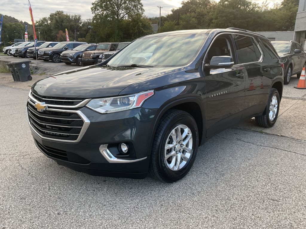 Photo 5 of this CHEVROLET TRAVERSE