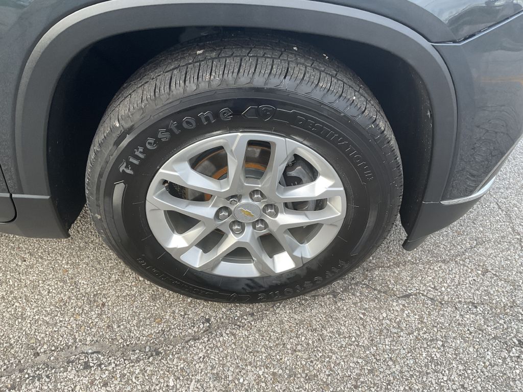 Photo 11 of this CHEVROLET TRAVERSE