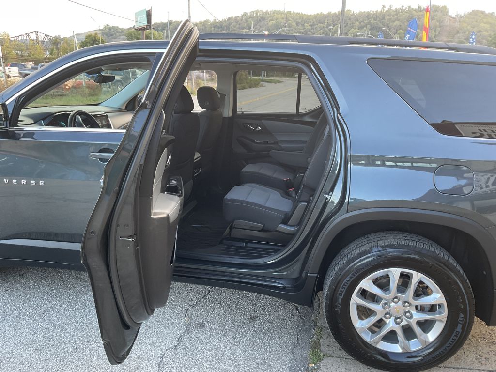 Photo 19 of this CHEVROLET TRAVERSE