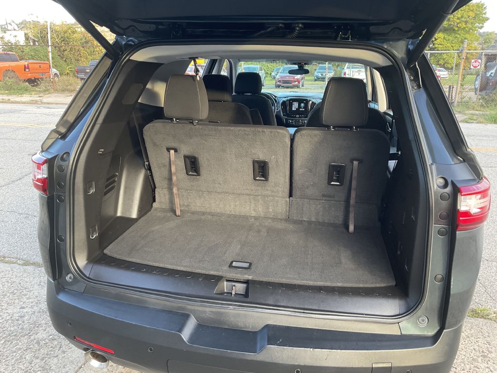 Photo 28 of this CHEVROLET TRAVERSE