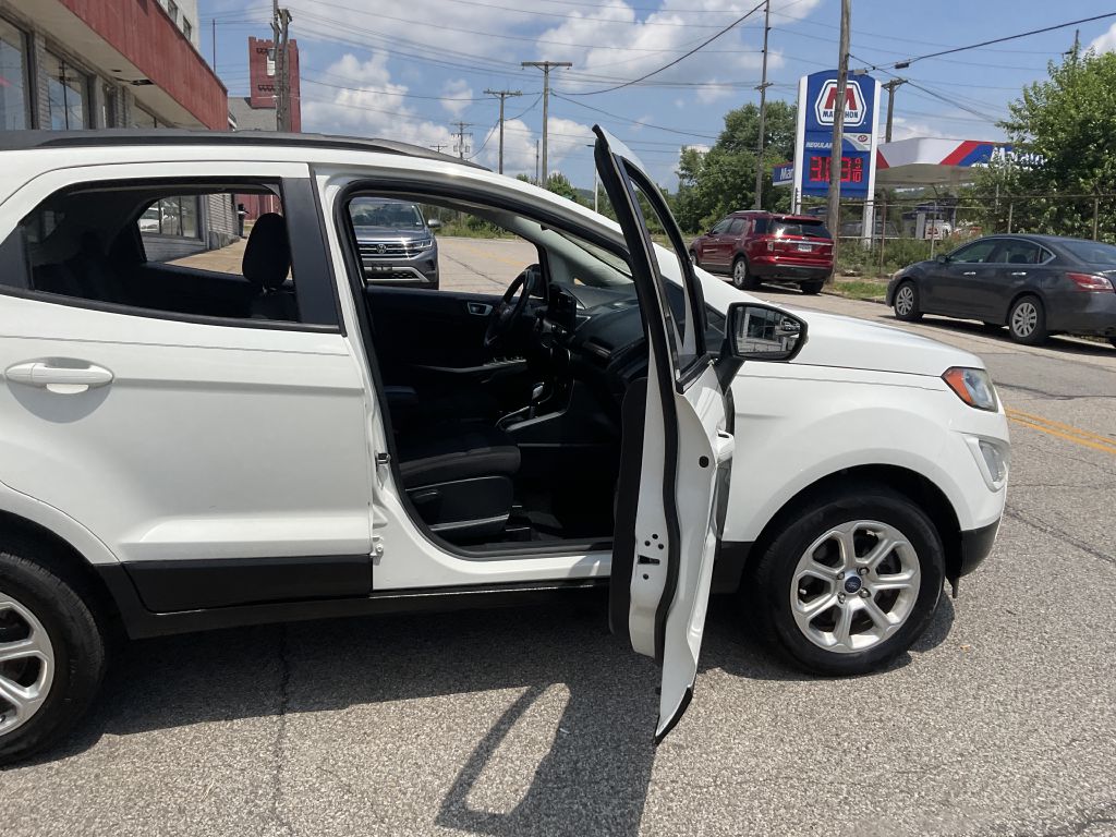 Photo 16 of this FORD ECOSPORT