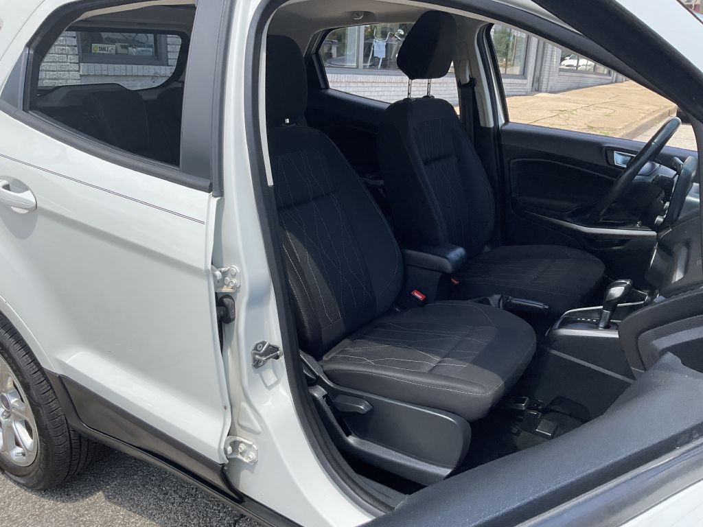 Photo 17 of this FORD ECOSPORT