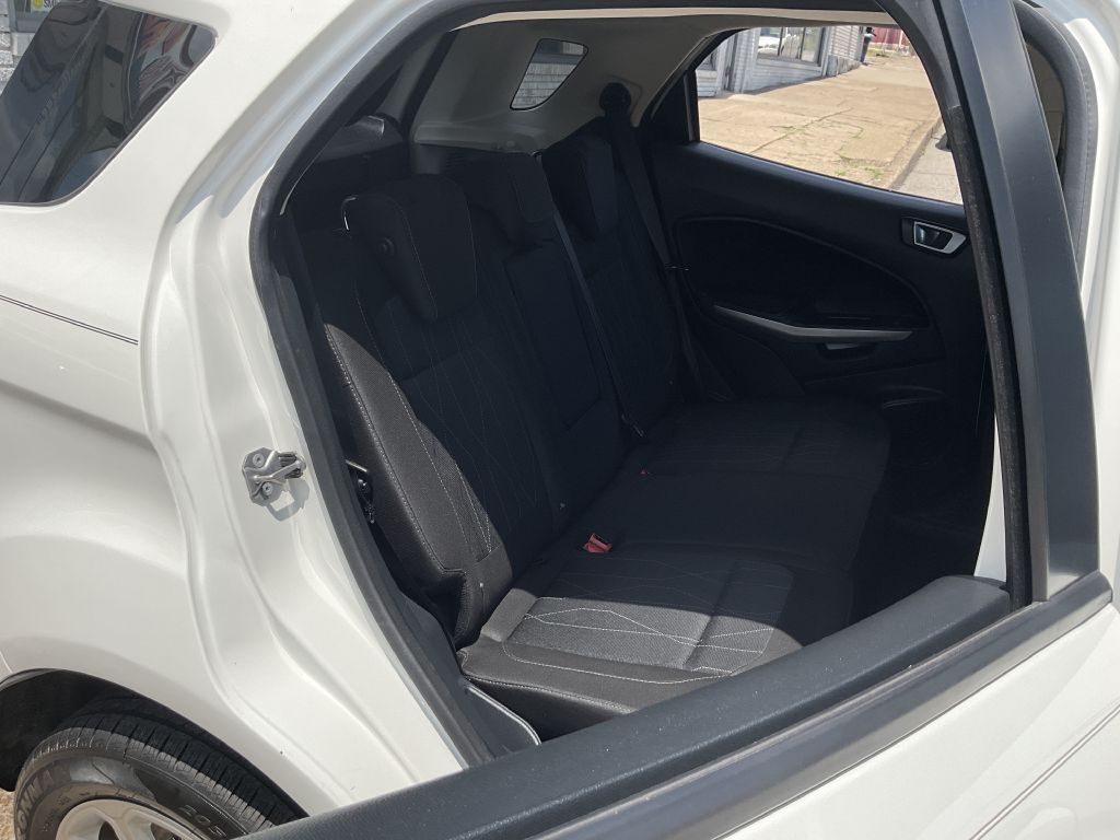 Photo 23 of this FORD ECOSPORT