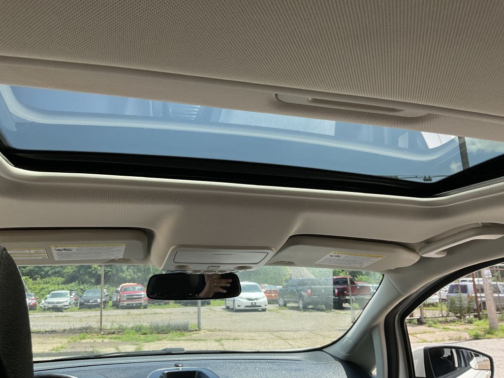 Photo 29 of this FORD ECOSPORT