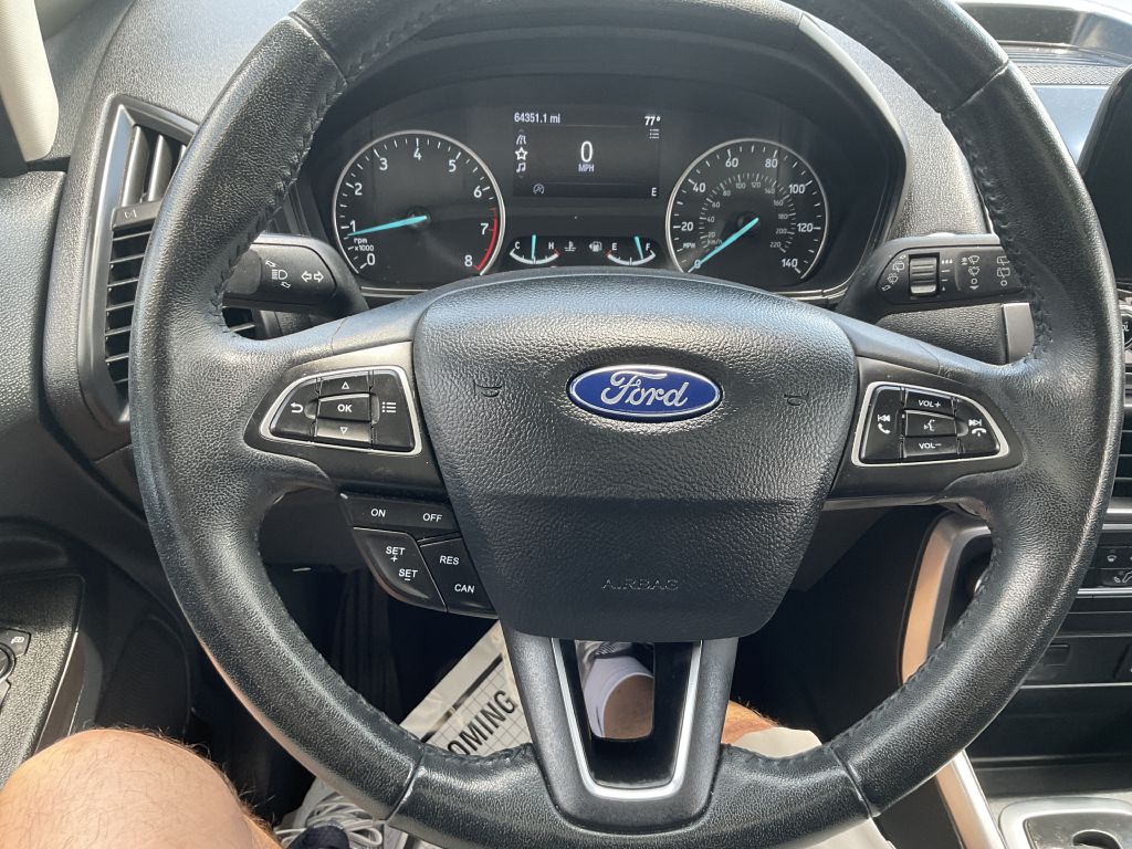 Photo 35 of this FORD ECOSPORT