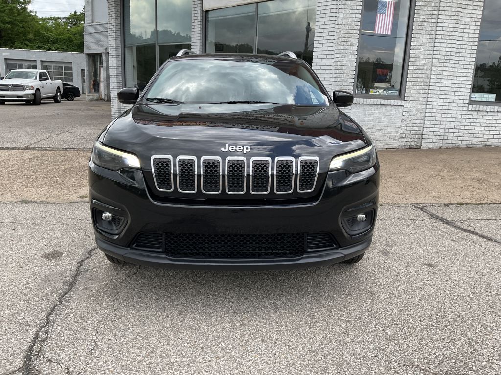 Photo 4 of this JEEP CHEROKEE