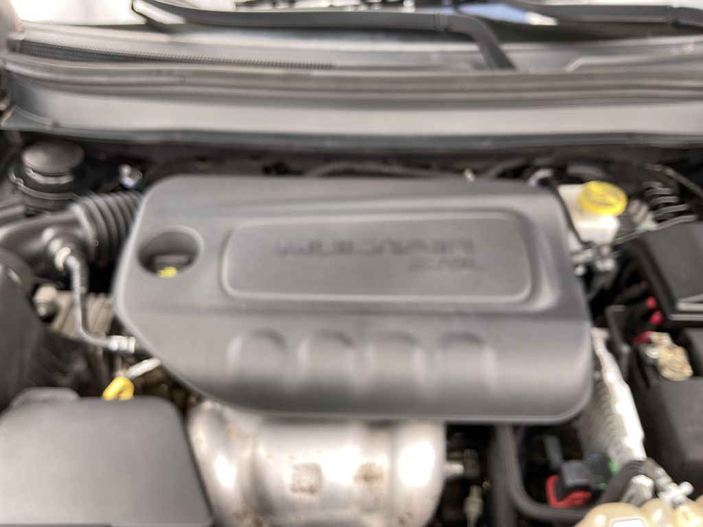 Photo 37 of this JEEP CHEROKEE