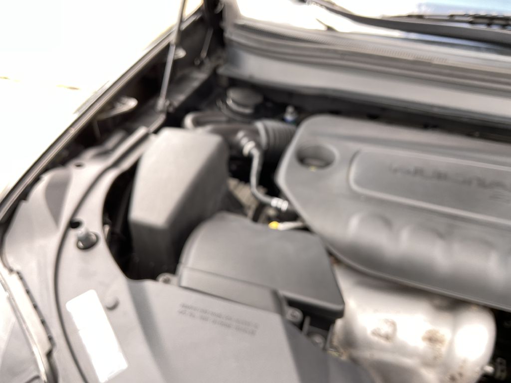 Photo 38 of this JEEP CHEROKEE