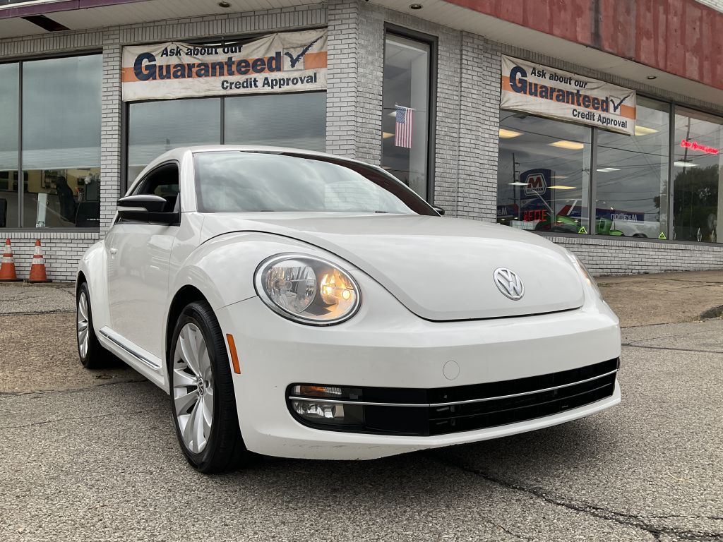 2012 VOLKSWAGEN BEETLE 