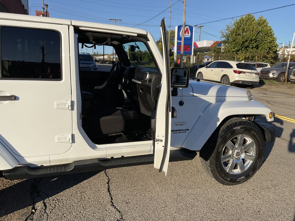 Photo 15 of this JEEP WRANGLER UNLIMI