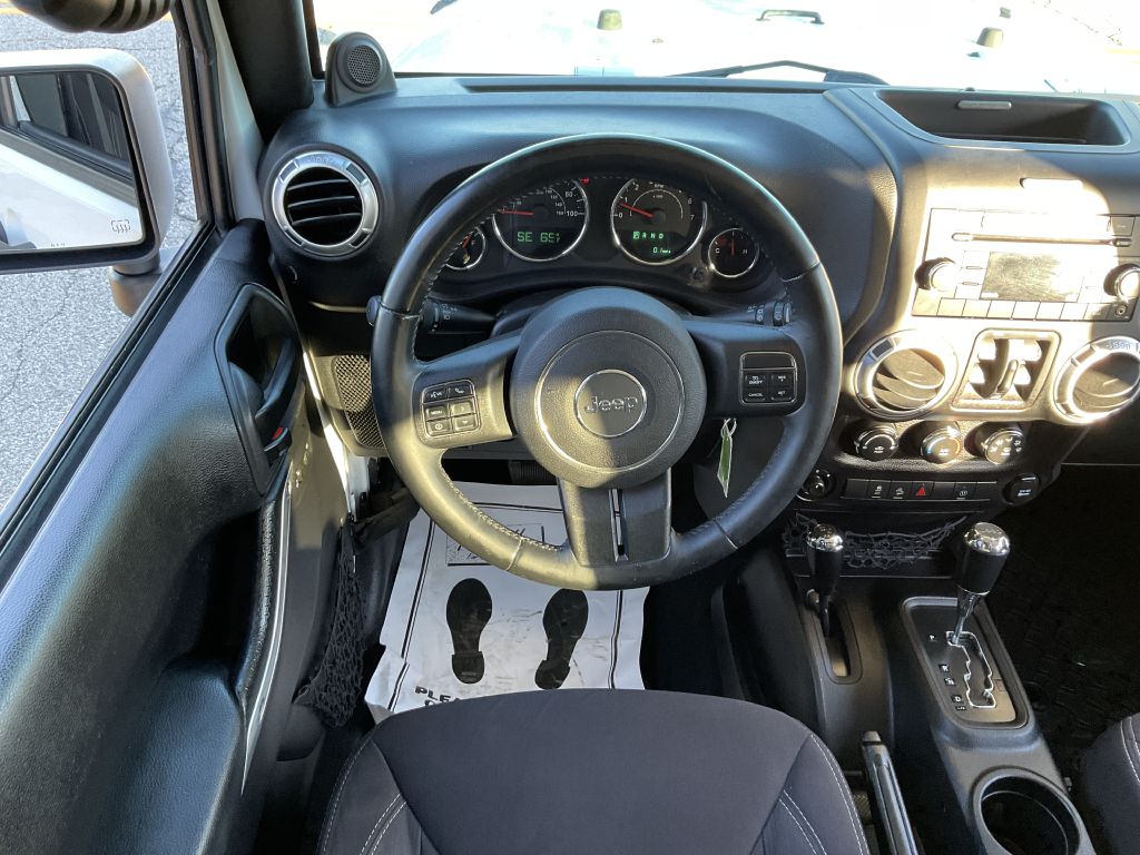 Photo 25 of this JEEP WRANGLER UNLIMI