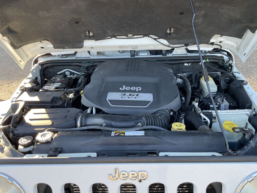 Photo 34 of this JEEP WRANGLER UNLIMI