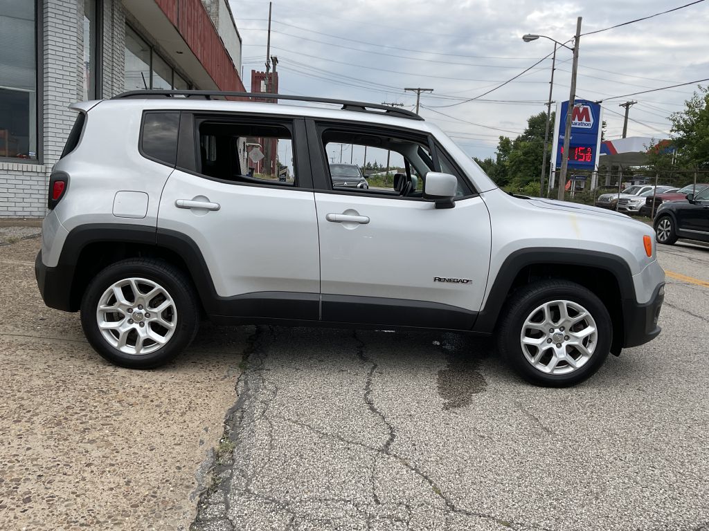Photo 2 of this JEEP RENEGADE
