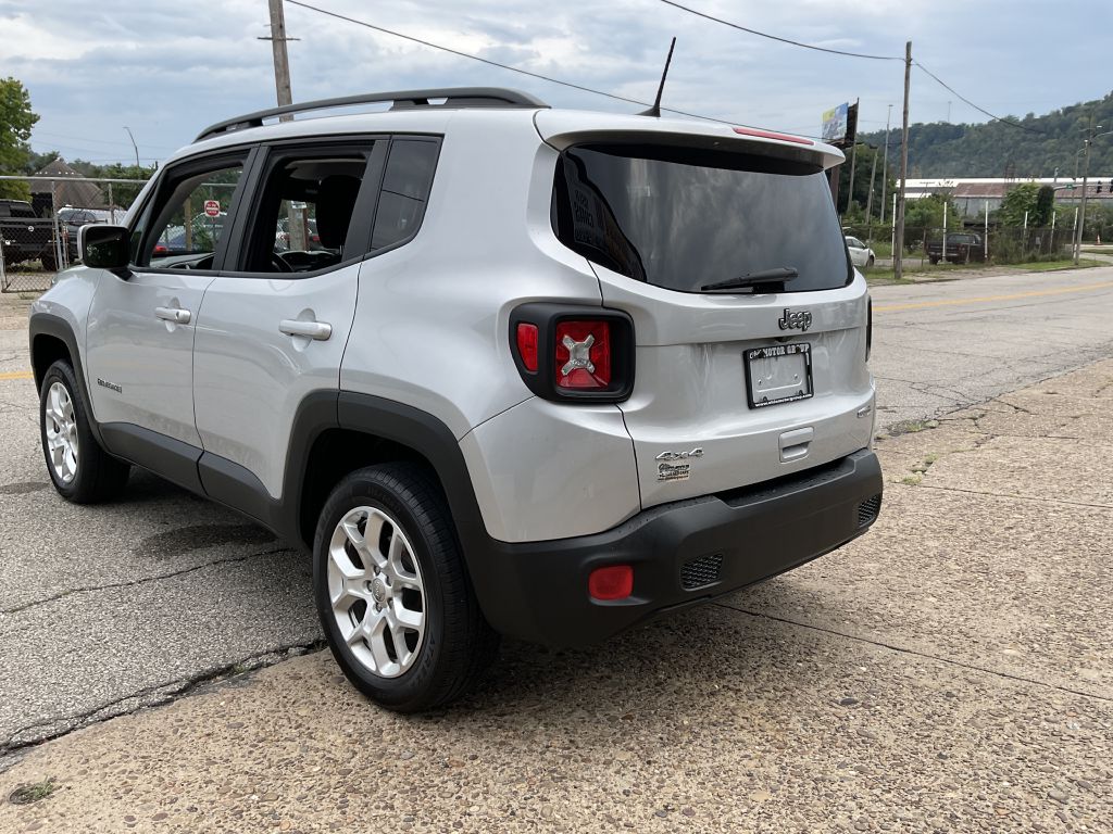 Photo 7 of this JEEP RENEGADE