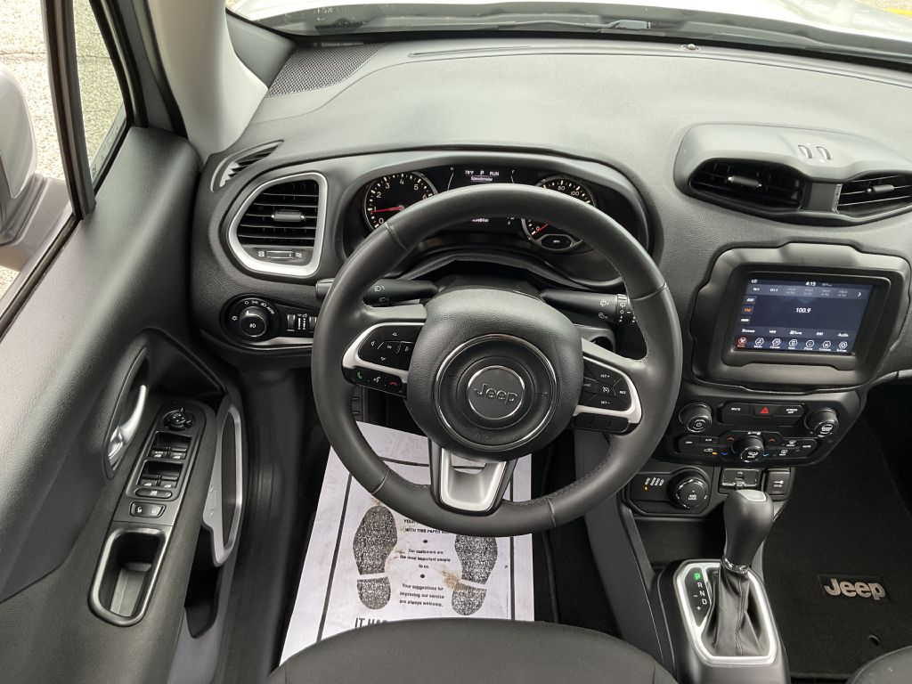 Photo 25 of this JEEP RENEGADE