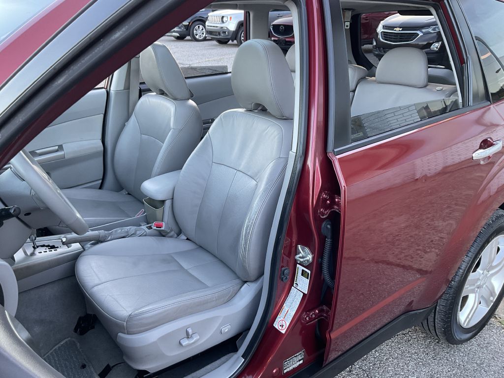 Photo 14 of this SUBARU FORESTER