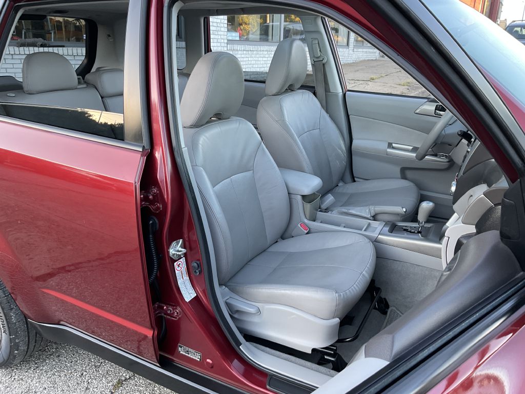 Photo 17 of this SUBARU FORESTER