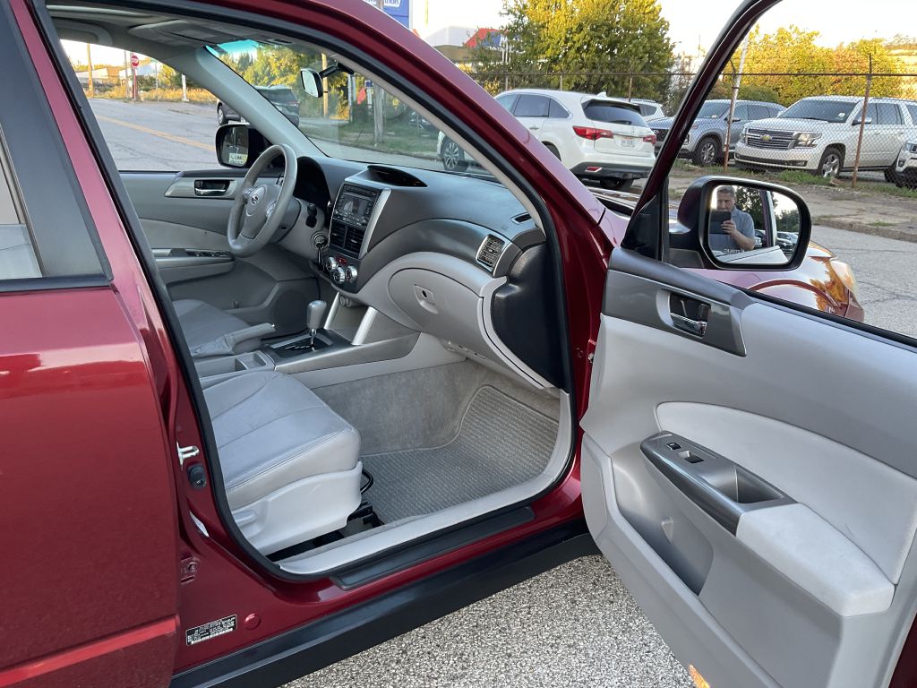 Photo 18 of this SUBARU FORESTER