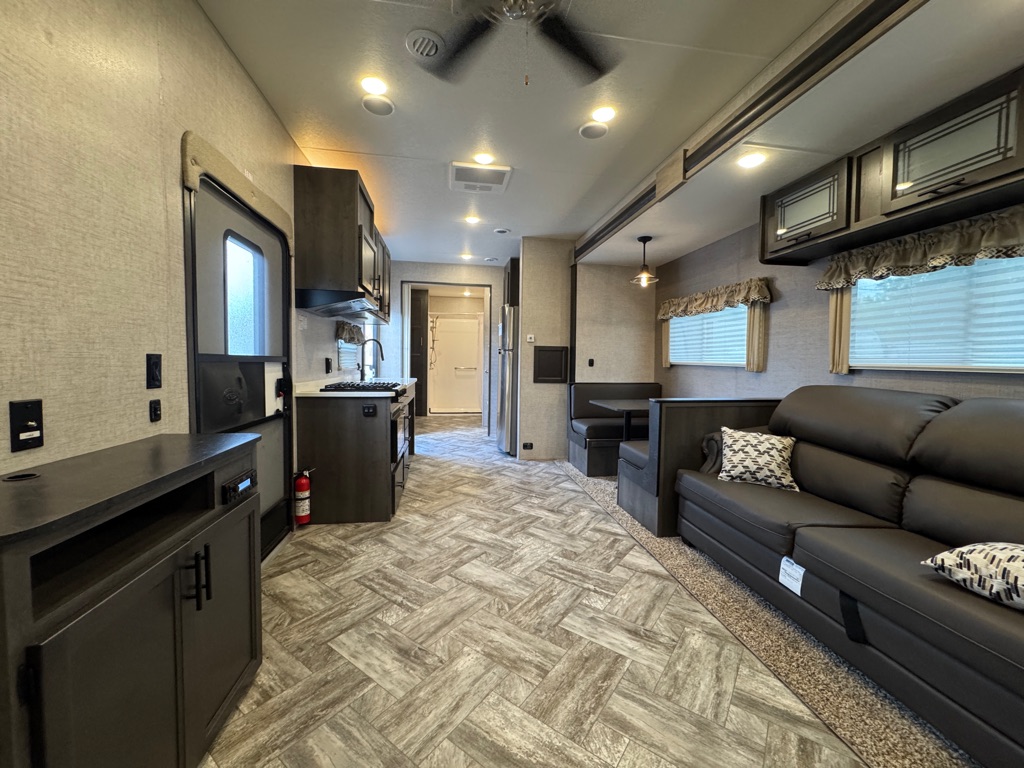Photo 17 of this HL ENTERPRISE PREMIER