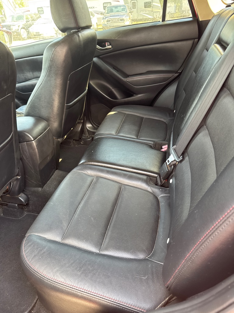 Photo 8 of this MAZDA CX-5