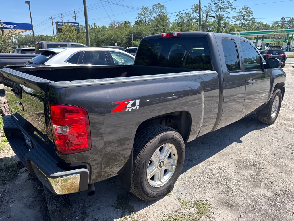Photo 5 of this CHEVROLET SILVERADO 1500