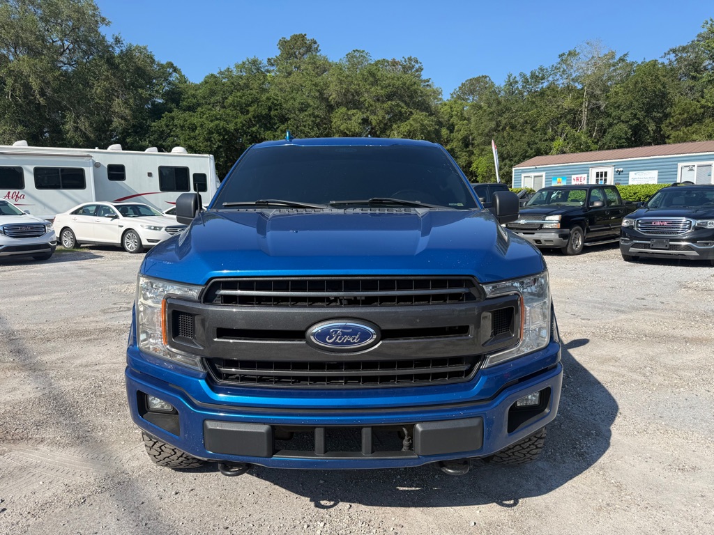 Photo 2 of this FORD F150