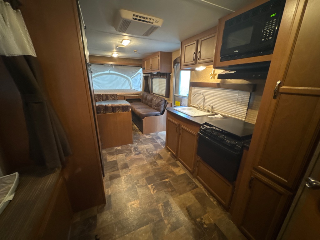 Photo 8 of this STARCRAFT TRAVELSTAR