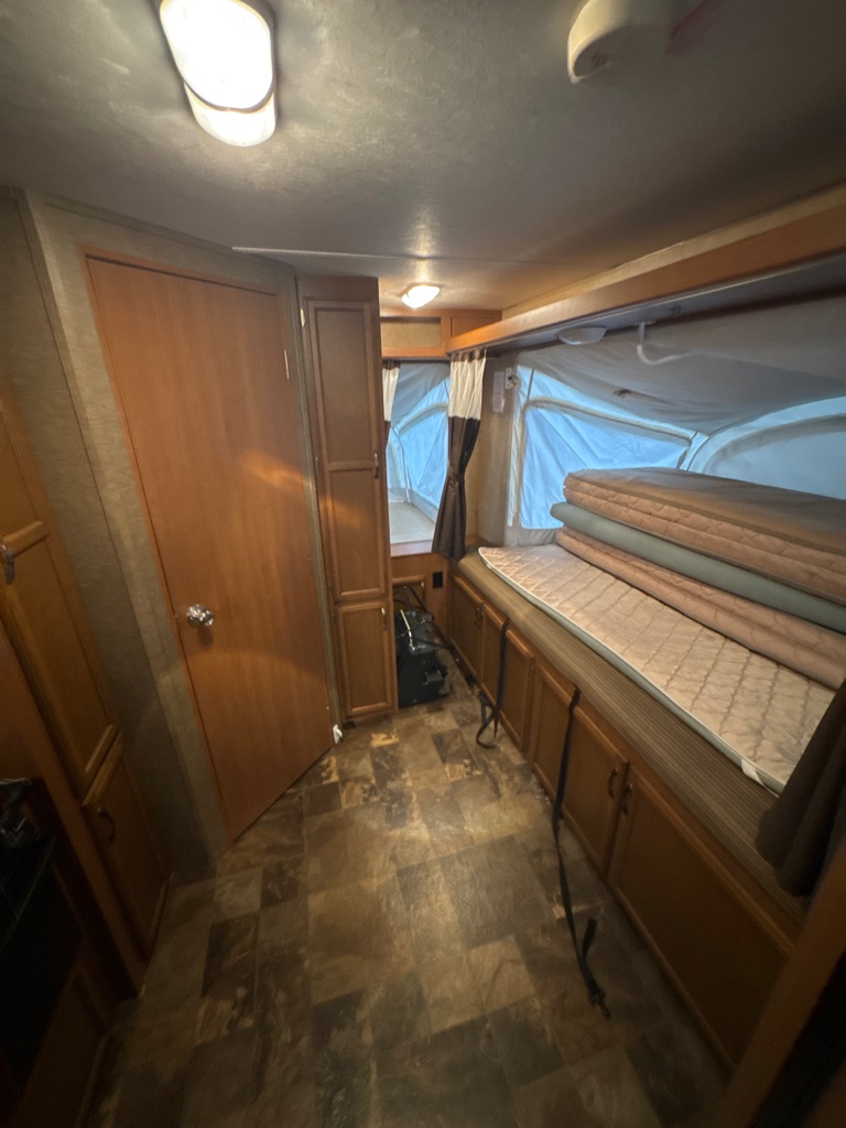Photo 6 of this STARCRAFT TRAVELSTAR