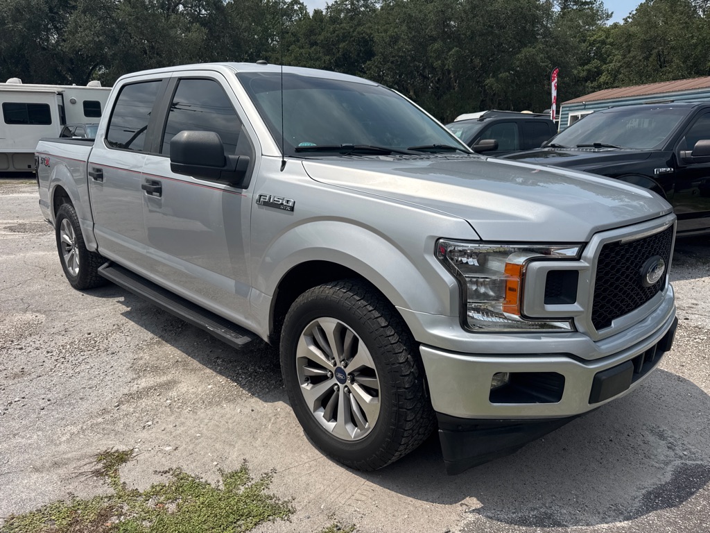 Photo 3 of this FORD F150