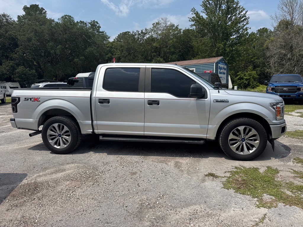 Photo 4 of this FORD F150