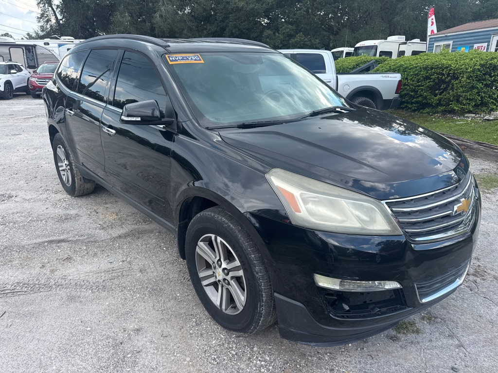 Photo 3 of this CHEVROLET TRAVERSE