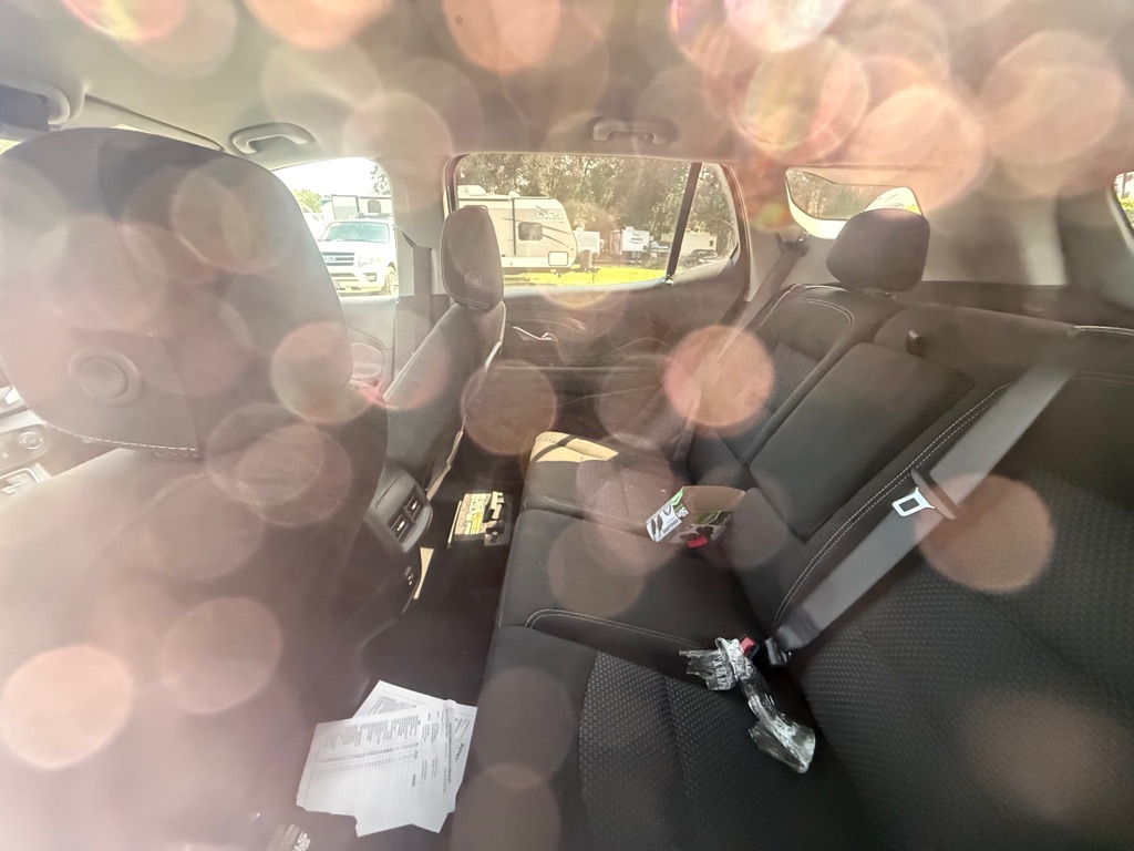 Photo 9 of this GMC TERRAIN