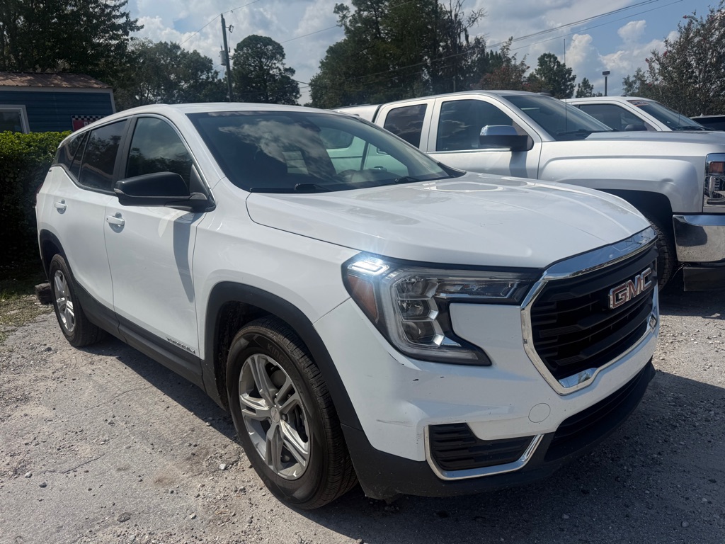 Photo 3 of this GMC TERRAIN