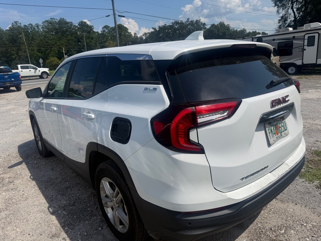 Photo 7 of this GMC TERRAIN