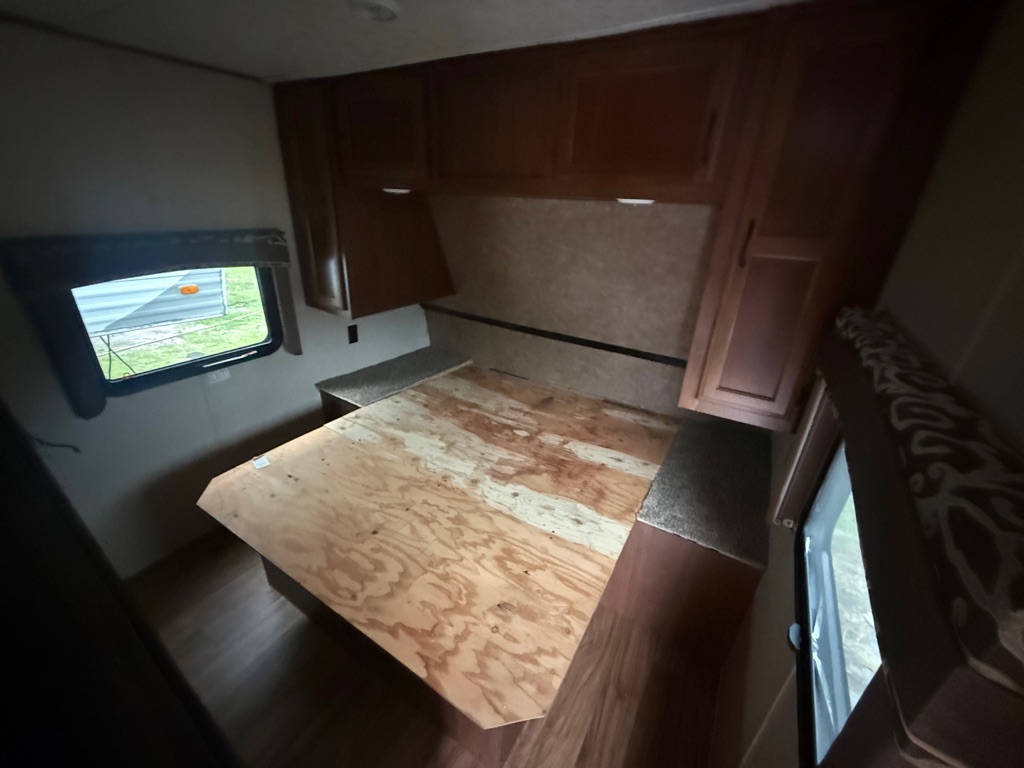 Photo 8 of this JAYCO JAY FLIGHT