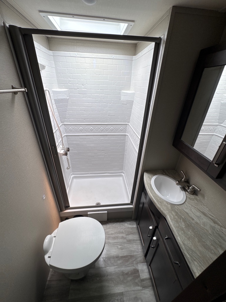 Photo 13 of this GRAND DESIGN TRANSCEND XPLOR