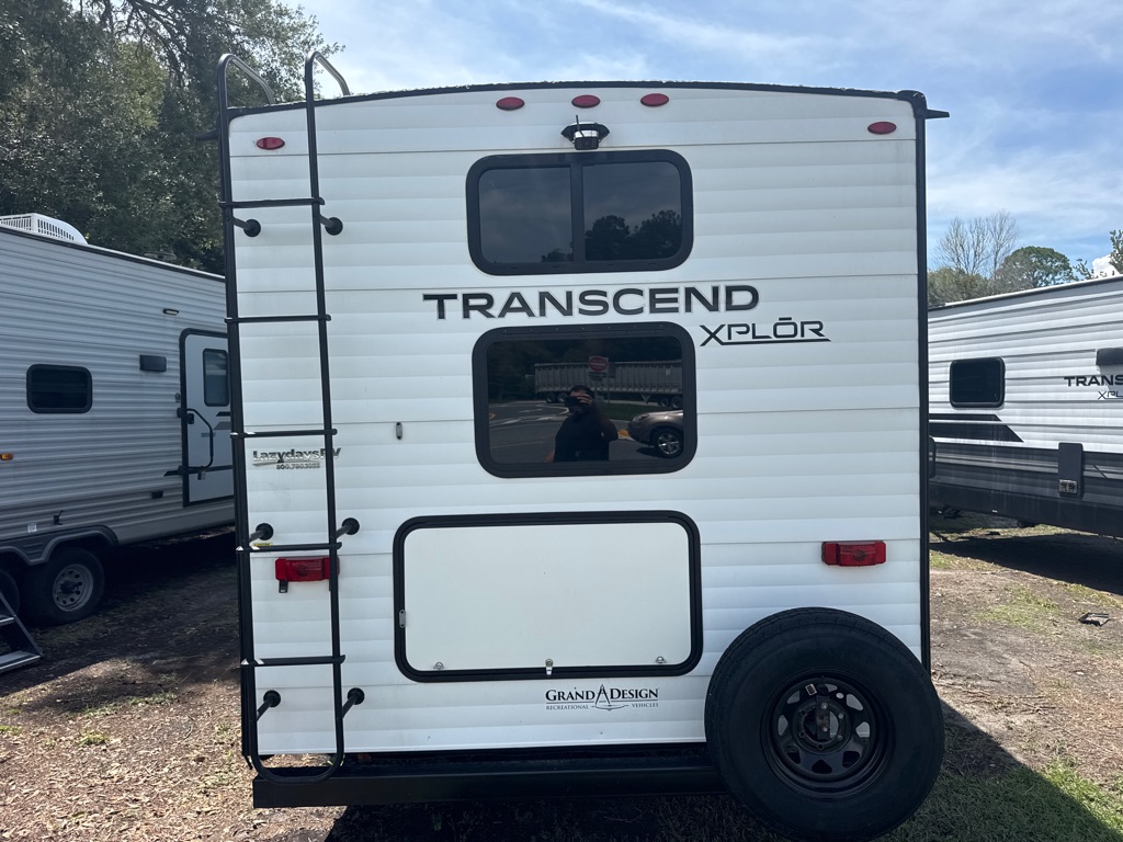 Photo 5 of this GRAND DESIGN TRANSCEND XPLOR