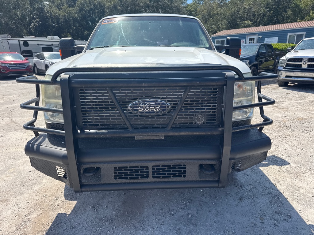 Photo 2 of this FORD F250