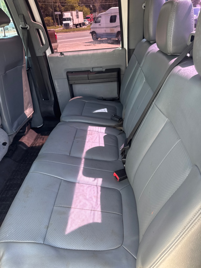 Photo 9 of this FORD F250