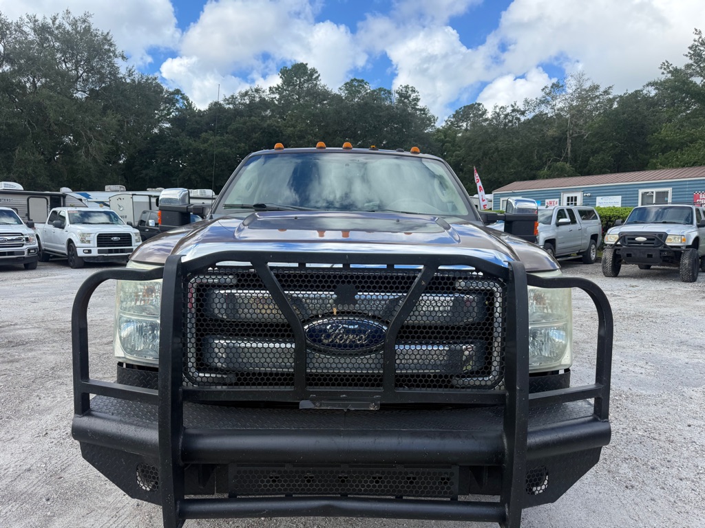 Photo 2 of this FORD F350