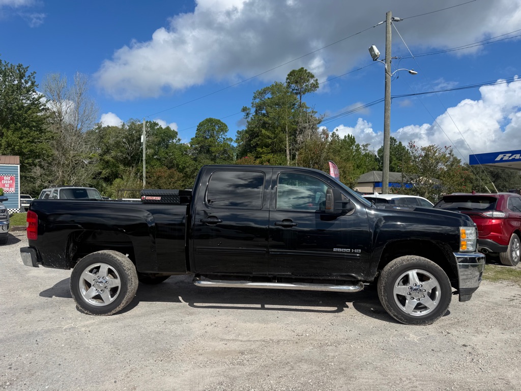 Photo 4 of this CHEVROLET SILVERADO 2500